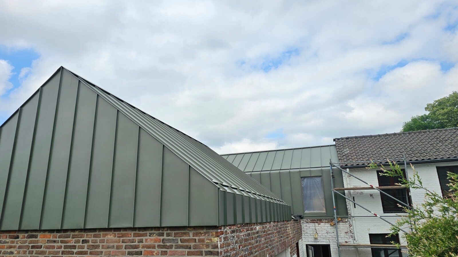 Zinken dak en gevel